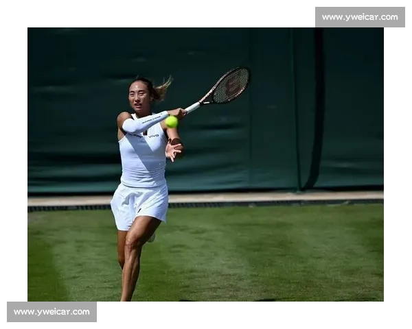 郑钦文鏖战温网！两升水饮尽追平，对手疑似爆粗引争议