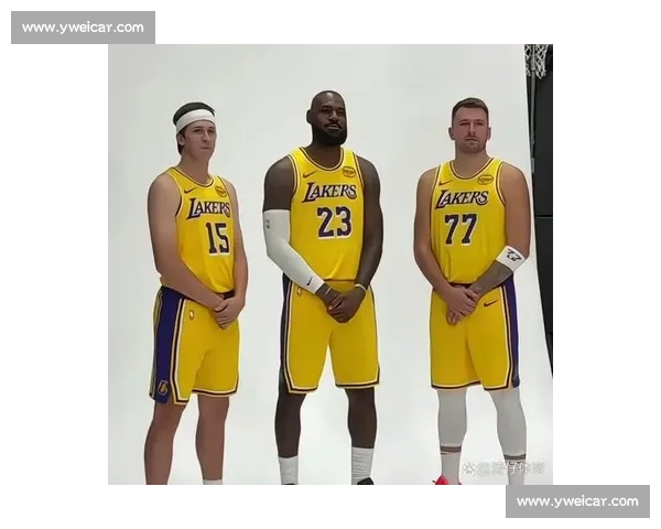 核心侧翼遭截胡！湖人陷双重困境，内线漏洞亟待填补