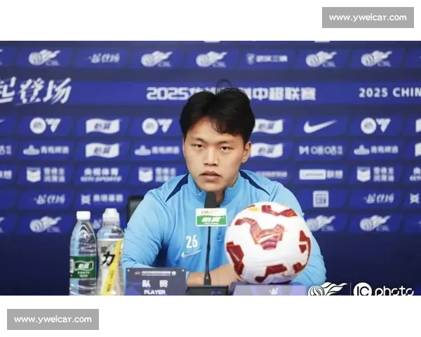 邓卓翔抵深备战:训练安排紧凑,状态饱满迎接关键战 邓卓翔抵深备战:训练安排紧凑,状态饱满迎接关键战